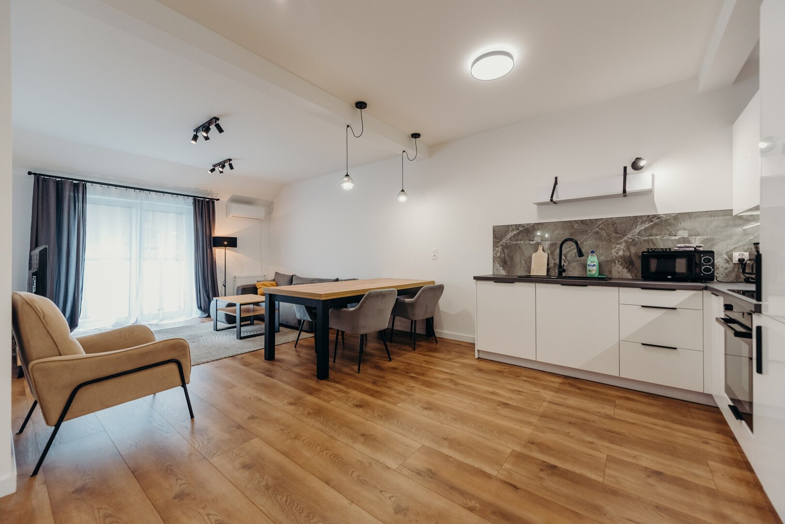 Apartament z balkonem E2